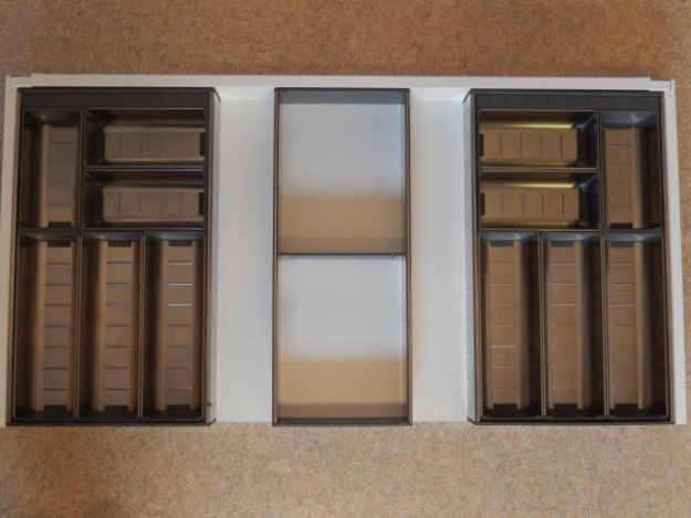 variable Einteilung der Sets, hier mit zwei zusätzlichem Fächern in einer 100er Schublade